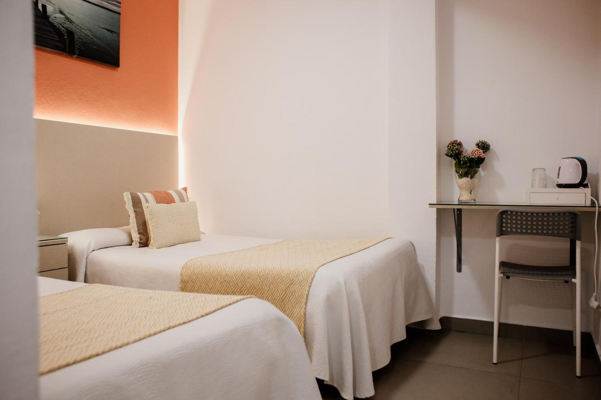 Apartamentos Turisticos Mastil 16 マラガ エクステリア 写真
