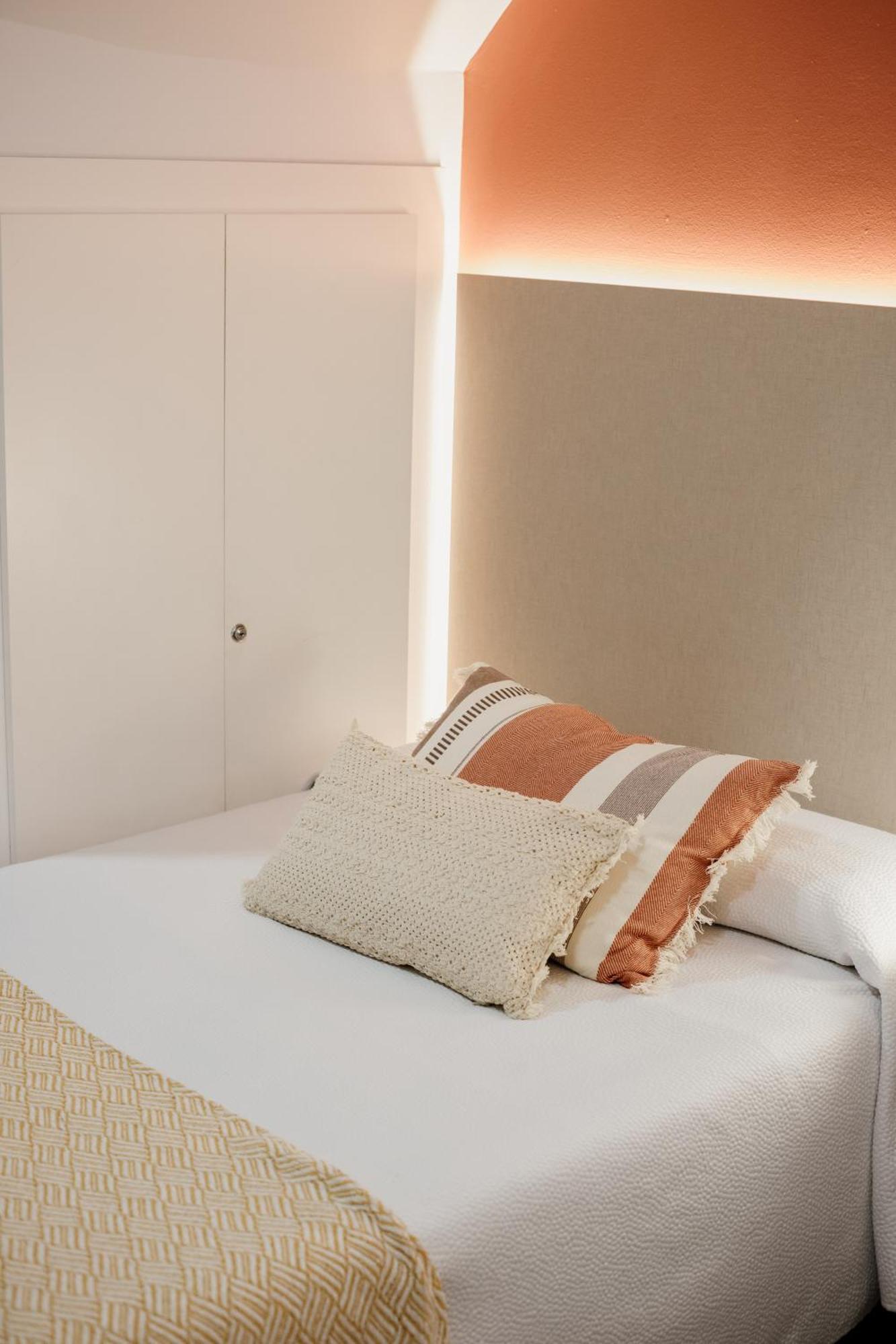 Apartamentos Turisticos Mastil 16 マラガ エクステリア 写真