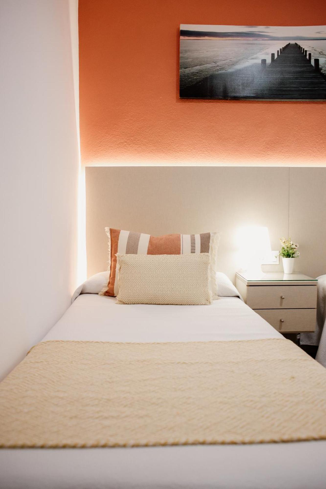 Apartamentos Turisticos Mastil 16 マラガ エクステリア 写真