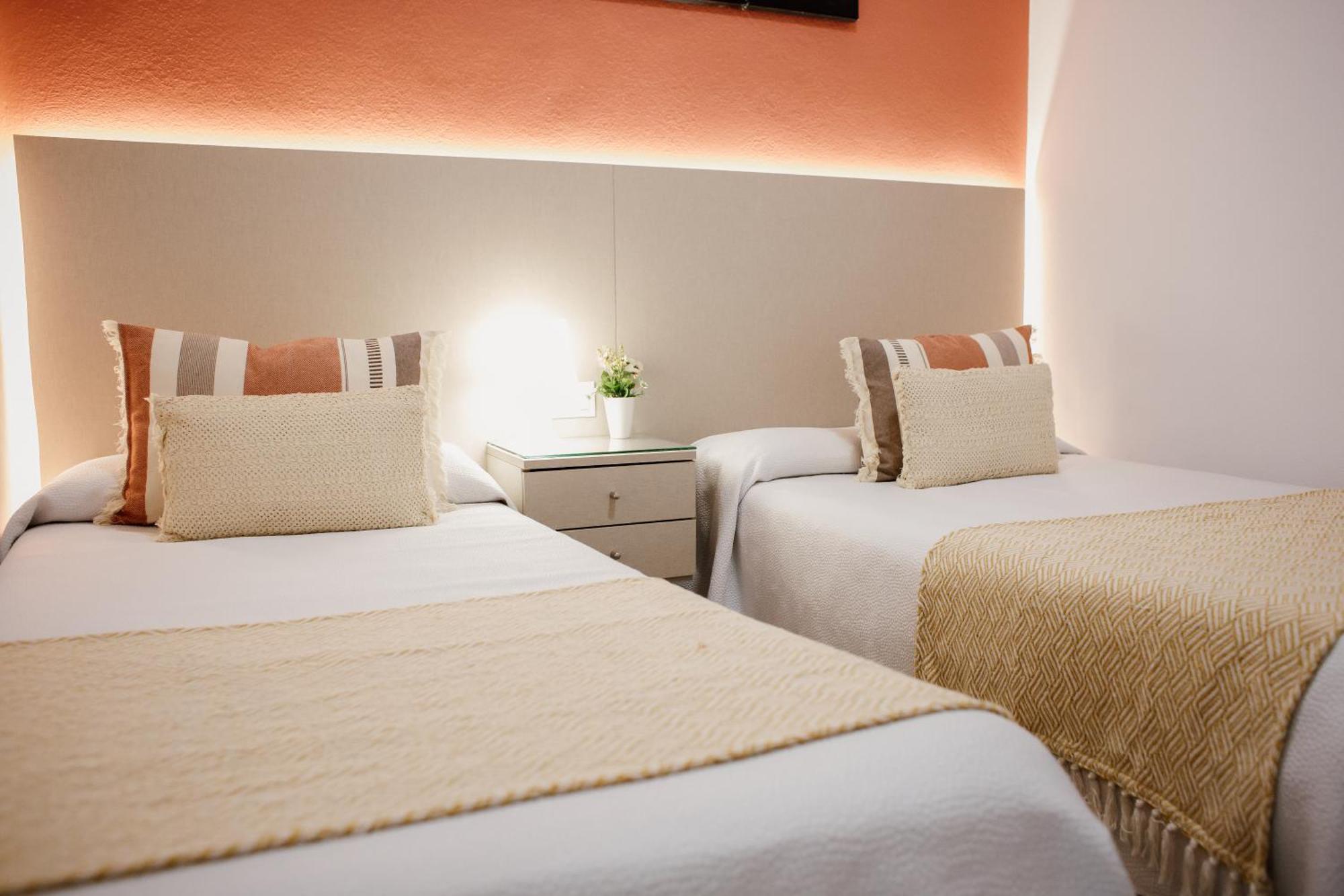 Apartamentos Turisticos Mastil 16 マラガ エクステリア 写真