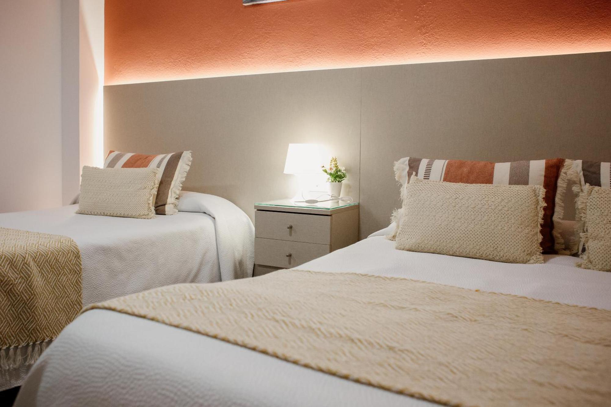 Apartamentos Turisticos Mastil 16 マラガ エクステリア 写真